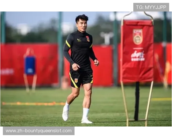 郑智出任青岛西海岸主帅,与邵佳一、陈涛组成新教练团队